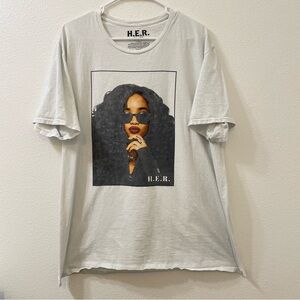 HER portrait t shirt white 2xl